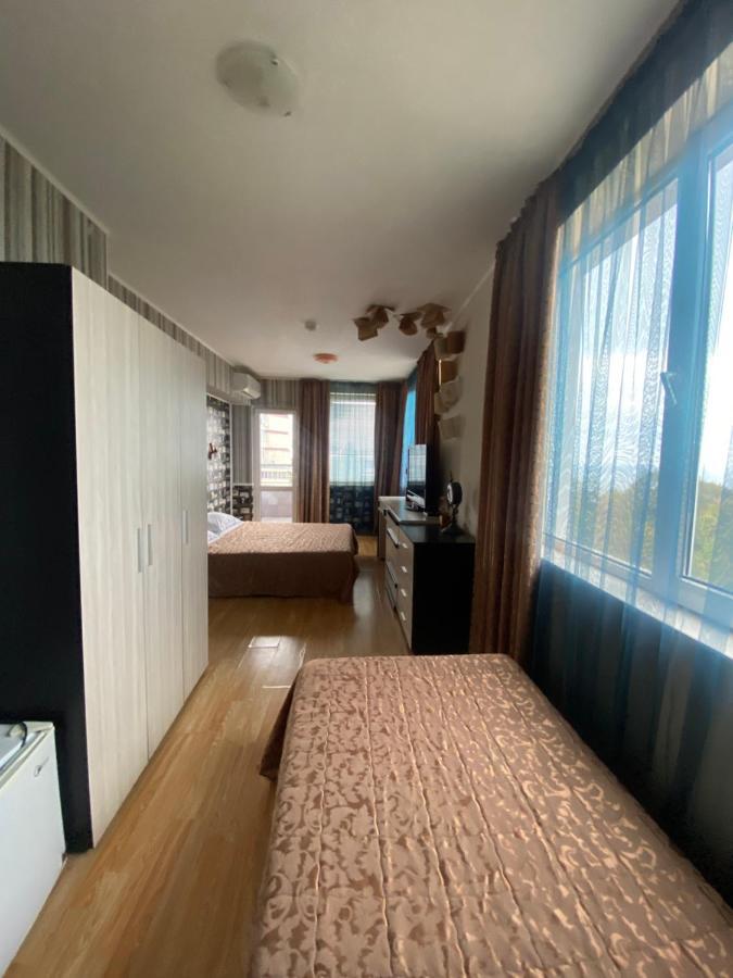 Apartments Danita & Restaurant&Pool Bar Varna Exterior foto