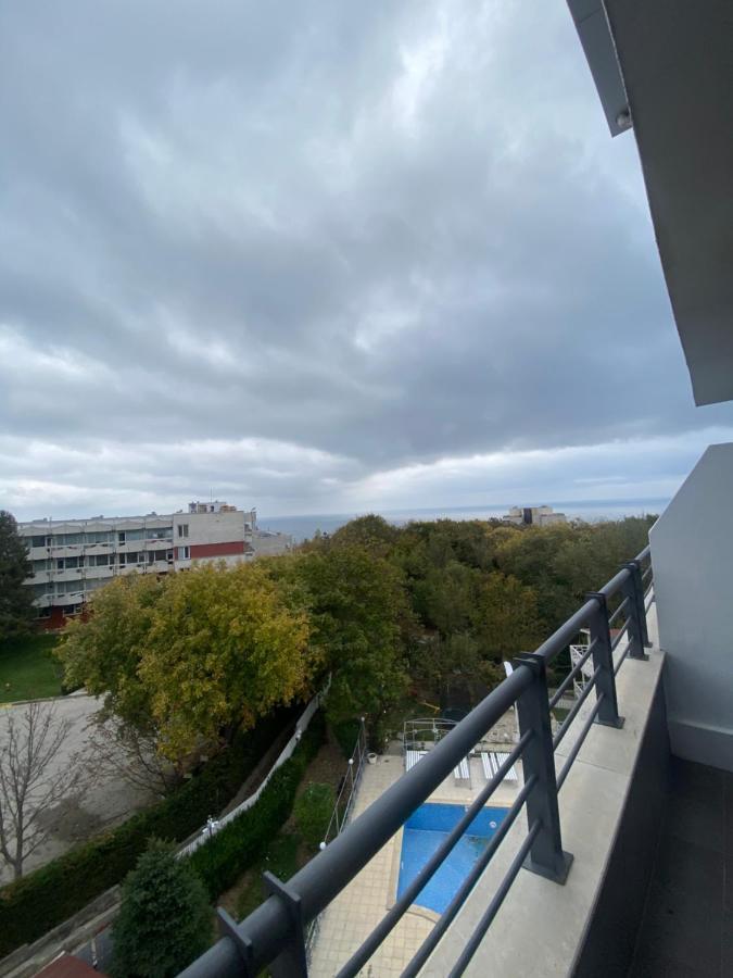 Apartments Danita & Restaurant&Pool Bar Varna Exterior foto